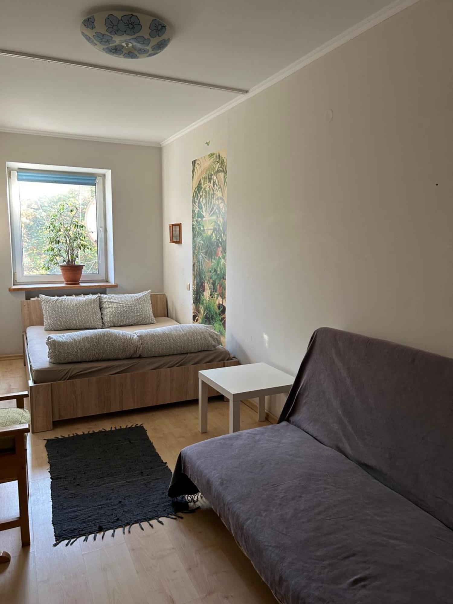 Three Bedroom Stepana Bandery Street Ровно Экстерьер фото