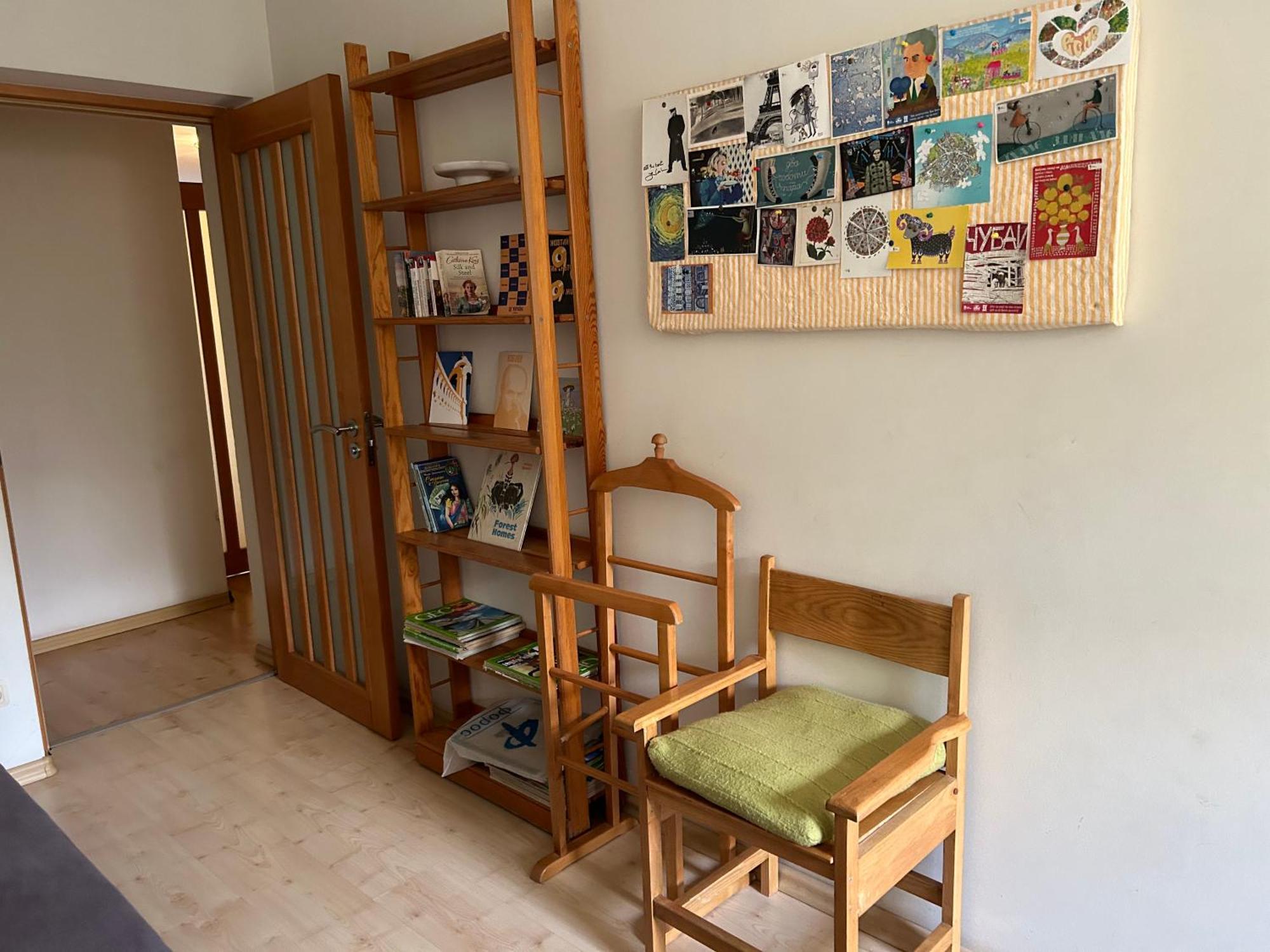 Three Bedroom Stepana Bandery Street Ровно Экстерьер фото